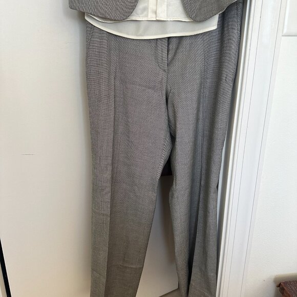 Armani Collezioni Suit - Picture 3 of 7